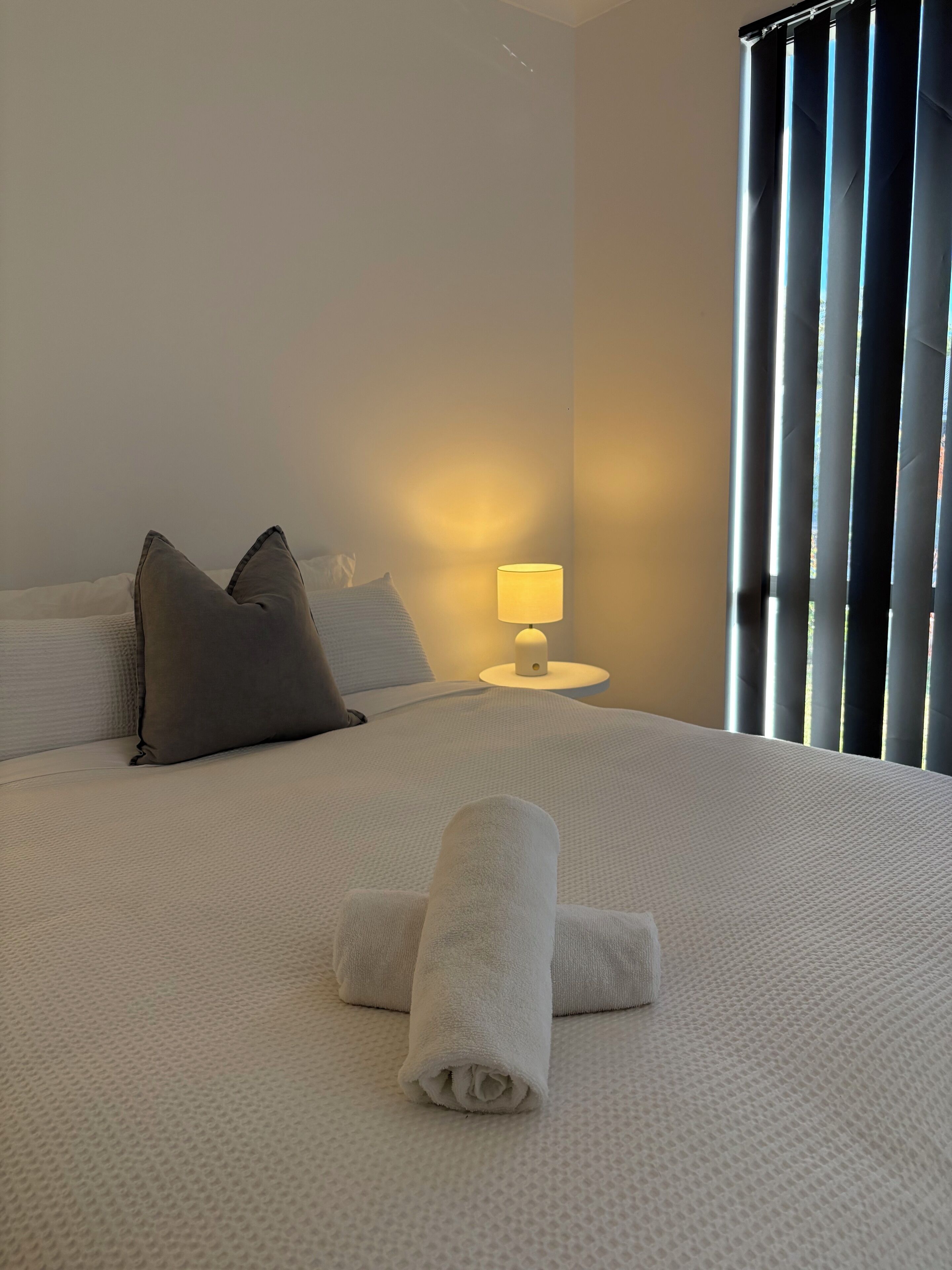 2 quartos, Wi-Fi de cortesia, roupa de cama