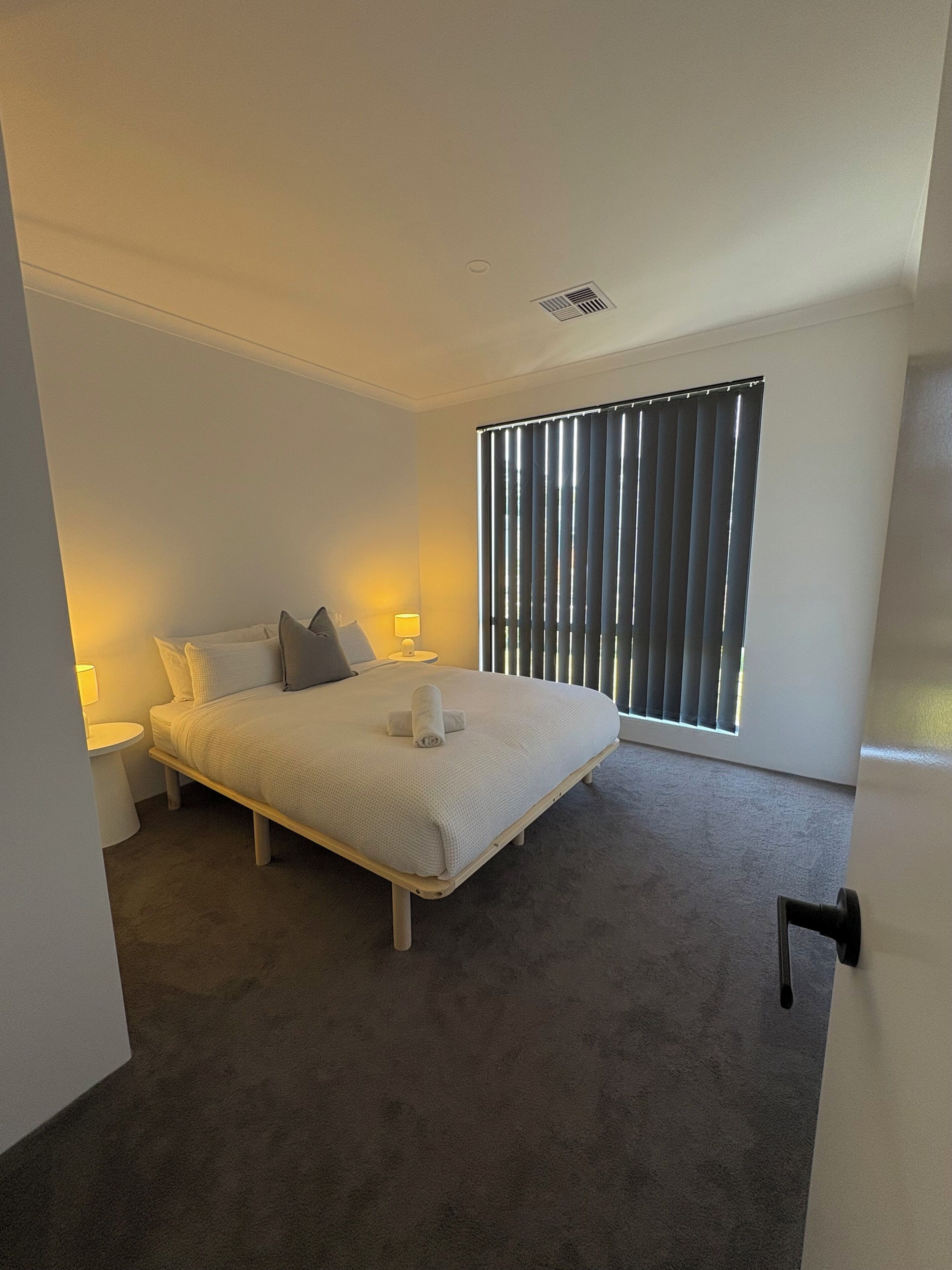 2 quartos, Wi-Fi de cortesia, roupa de cama