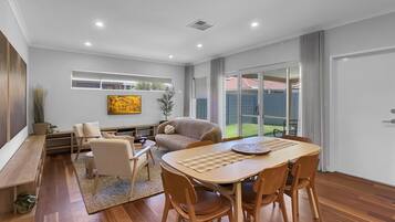 Apartment | Living room