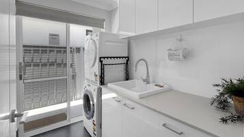 Apartment | Bathroom