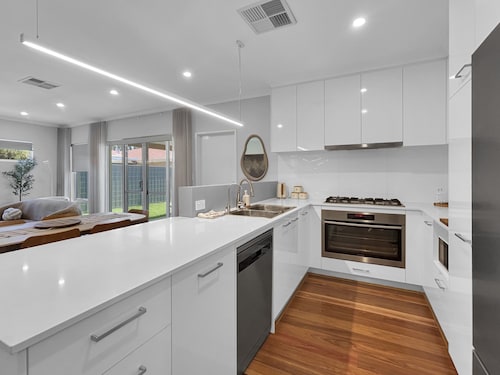 Spacious 3-bed Home in Leafy Yokine