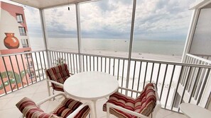 Dining - Gateway Villas #694 Beachfront Condo w/ Private Balconies & Gulf View (Fort Myers Beach)