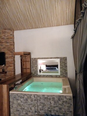 Interior - Cabina Amani (San Ramon)