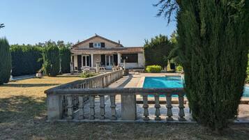 Piscine extérieure