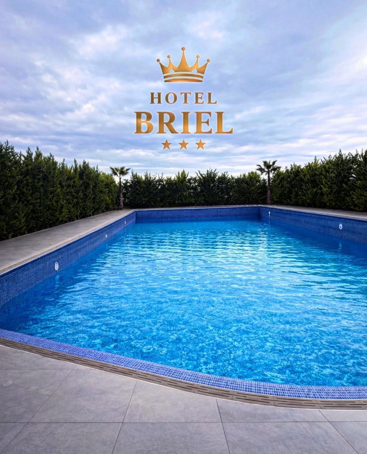 Piscina externa sazonal