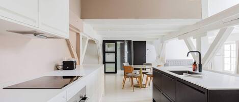 Fridge, microwave, stovetop, cookware/dishes/utensils