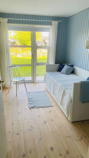 Fer et planche à repasser, Wi-Fi, draps fournis