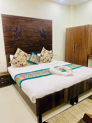 Desk - The Raj Place (Kumbhalgarh)