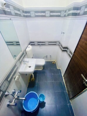 Family Double or Twin Room, Hill View | Bathroom | Towels, soap, shampoo, toilet paper - The Raj Place (Qila Kumbhalgarh)