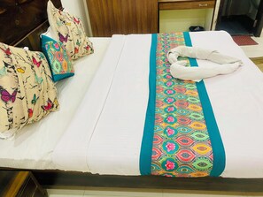 Deluxe Double Room - The Raj Place (Kumbhalgarh)