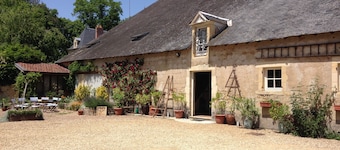 Gîte familiale La Ferme des Forges, 4 rooms 11 persons with swimming pool