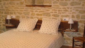 4 chambres, fer et planche à repasser, Wi-Fi gratuit