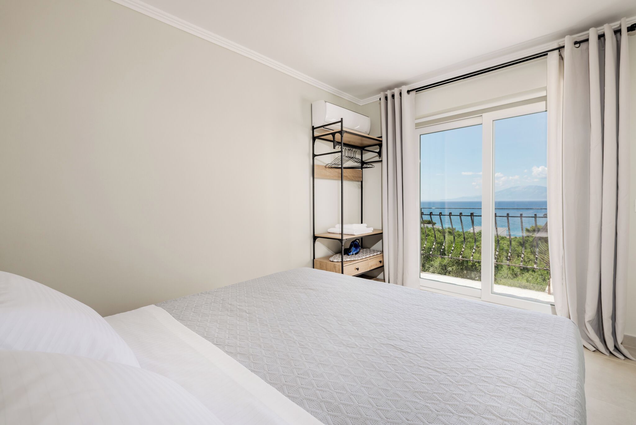 Apartment, 1 Bedroom, Balcony, Sea View | Blackout drapes, iron/ironing board, free WiFi