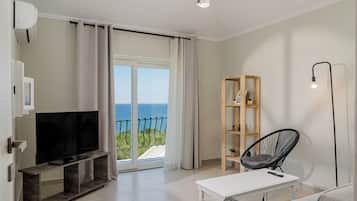 Appartement, 1 chambre, balcon, vue mer | Coin séjour