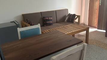 Apartment, 1 Bedroom, Smoking | Interior