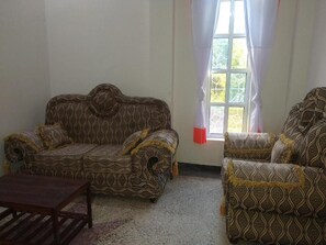 Apartment, 1 Bedroom, Smoking, Garden View | Living room - Cozy Paje Apartment With Garden View, Perfect for Couples and Solo Travelers (Paje)