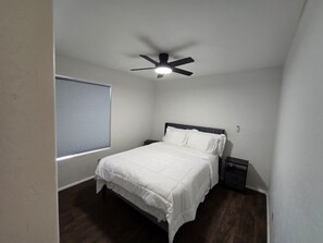 2 bedrooms, iron/ironing board, WiFi, bed sheets - 2bedroom townhome in tranquil Catalina Foothills Tucson with heated pool/hot tub (Tucson)