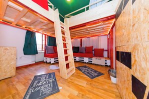 Interior - Entire huge 3-bedroom apartment-hostel in the heart of Bucharest (București)