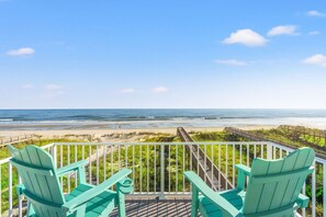 Property grounds - Elegant Oceanfront 4 Bedroom 4 Bathroom 14 person home with direct, private beach access and panoramic beach views. (Ocean Isle Beach)