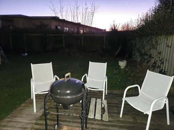 Shared Dormitory, 1 Bedroom, Smoking, Garden View | BBQ/picnic area - Room-modern Villa Near CPH Airport & Bea (Kastrup)