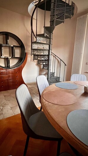 Dining - Design apartment in the Sternkopf-Engel-Villa (Oederan)