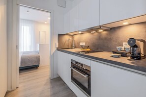 舒適公寓 | 私人廚房 | 電冰箱、烤箱、爐台、洗碗機