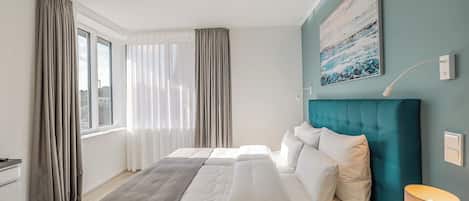 Studio – deluxe | Blendingsgardiner, strykejern/-brett og wi-fi (inkludert)