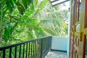 Comfort Triple Room | Property grounds