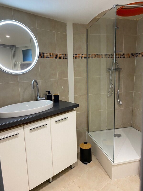 Hair dryer, towels, soap, toilet paper