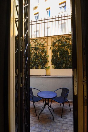 Interior - FLATINROME AQUA ROOM 1 (ROMA)