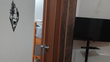 2 Schlafzimmer, Bügeleisen/Bügelbrett, WLAN, Bettwäsche
