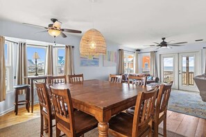 Dining - Family 4BR Bay View Paradise! Deck, Hot Tub, Sauna, Kayak (Dauphin Island)