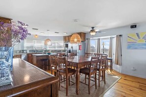Dining - Family 4BR Bay View Paradise! Deck, Hot Tub, Sauna, Kayak (Dauphin Island)