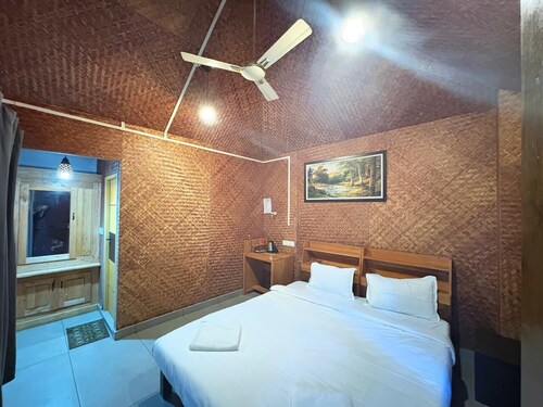 Monsoon Retreats by DAAN