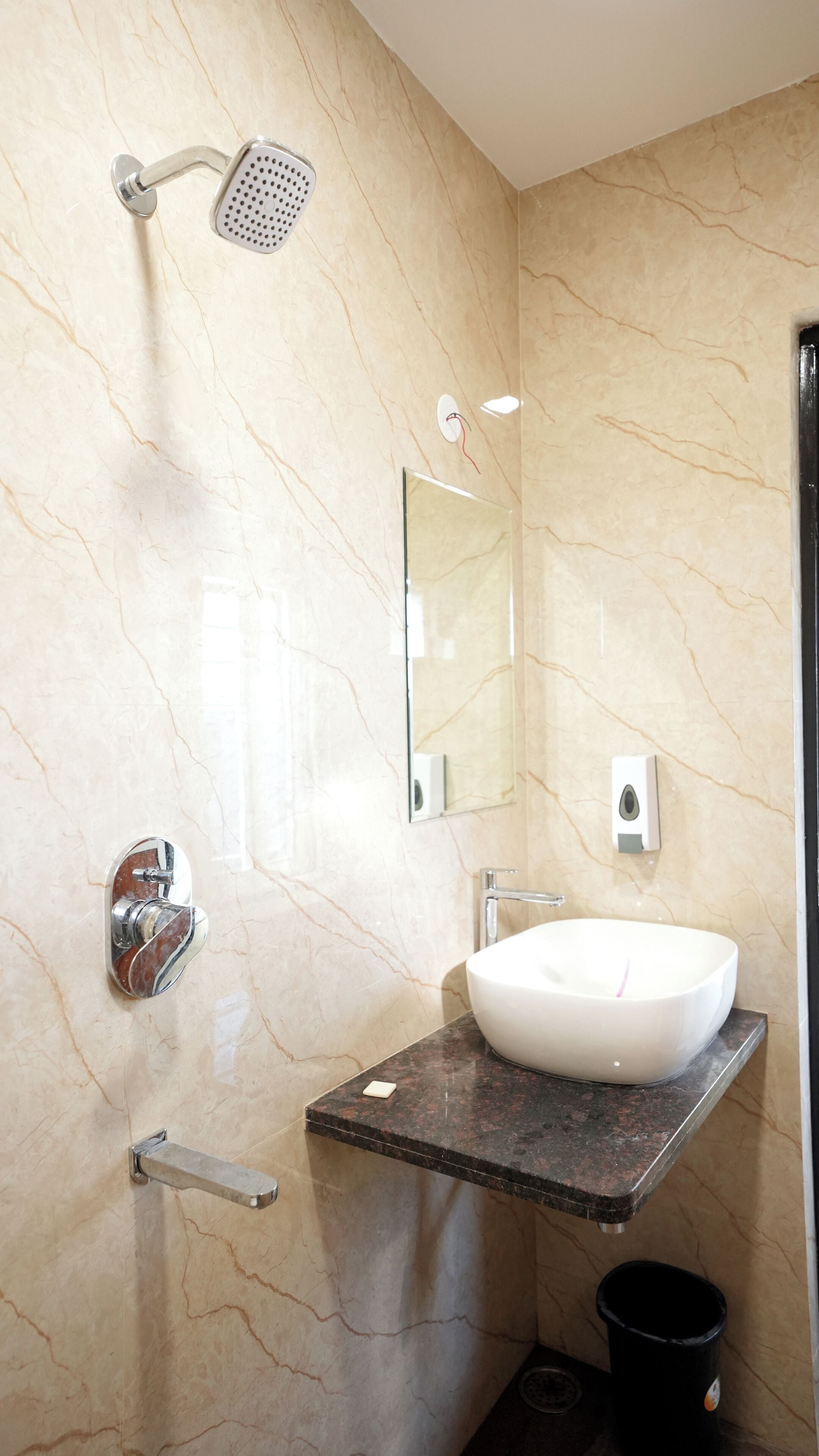 Classic Double Room, City View | Bathroom