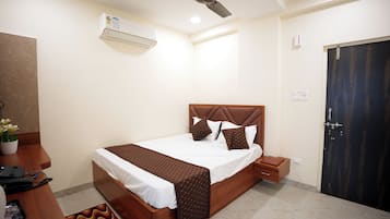 Deluxe Double Room, City View | Free WiFi