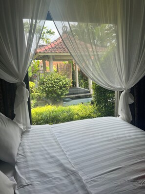 Iron/ironing board, WiFi, bed sheets - Villa Green Haven - Canggu - private Balinese villa with pool (Canggu)