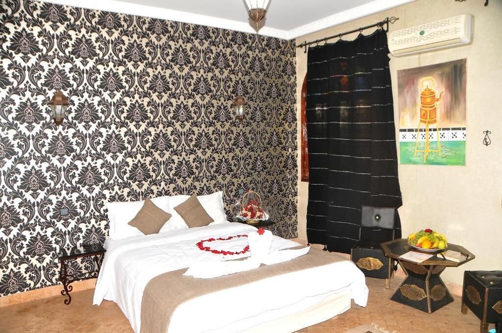 Comfort Double Room | Blackout drapes, iron/ironing board, free WiFi