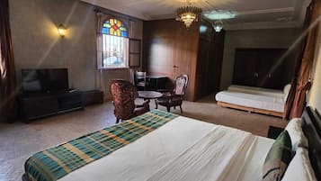 ์ํผ๋ฆฌ์ด ์ฟผ๋๋ฃธ | ์๋ง ์ปคํผ, ๋ฐฉ์ ์ค๋น, ๋ค๋ฆฌ๋ฏธ/๋ค๋ฆฌ๋ฏธํ, ๋ฌด๋ฃ WiFi