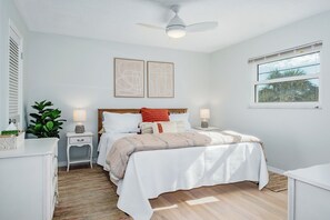 1 habitación, tabla de planchar con plancha, wifi y ropa de cama 