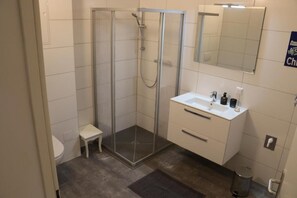 Apartment, River View | Bathroom - RiverView Apartments (Linz)