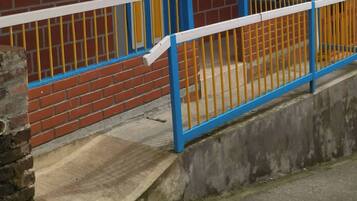 House, 2 Bedrooms | Exterior