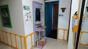 Room, 1 Bedroom | Interior