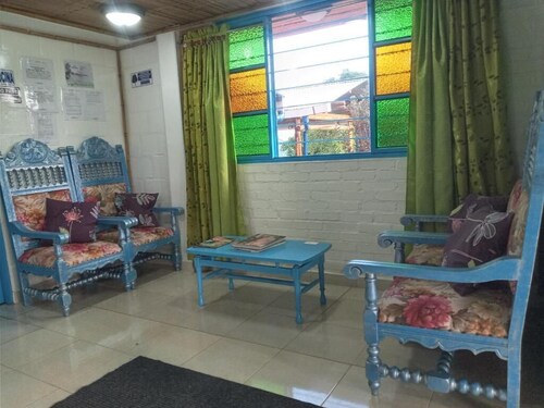 Room-charming Guest Room Retreat in Quin