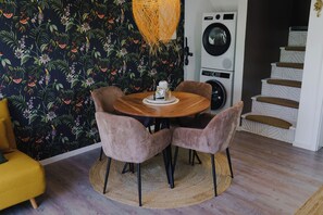 Duplex Confort, 2 chambres, piscine privée | Restauration