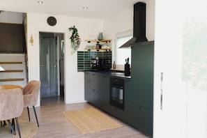 Duplex Comfort - 2 sovrum - privat pool | Eget kök | Kylskåp, ugn, spishäll och diskmaskin