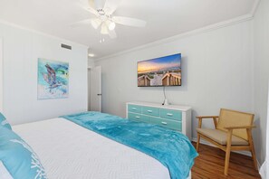 2 bedrooms, iron/ironing board, free WiFi, bed sheets - Shoreline Glimmer at Sea Cabin w Pool (North Myrtle Beach)