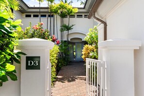 Exterior detail - Luxury Mauna Lani Villa Private End Unit + Resort Access - Vrkcv (Kamuela)