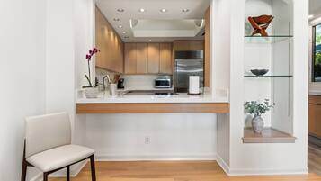 Townhouse, Beberapa Tempat Tidur, beranda, pemandangan lapangan golf (Mauna Lani Islands D3) | Interior