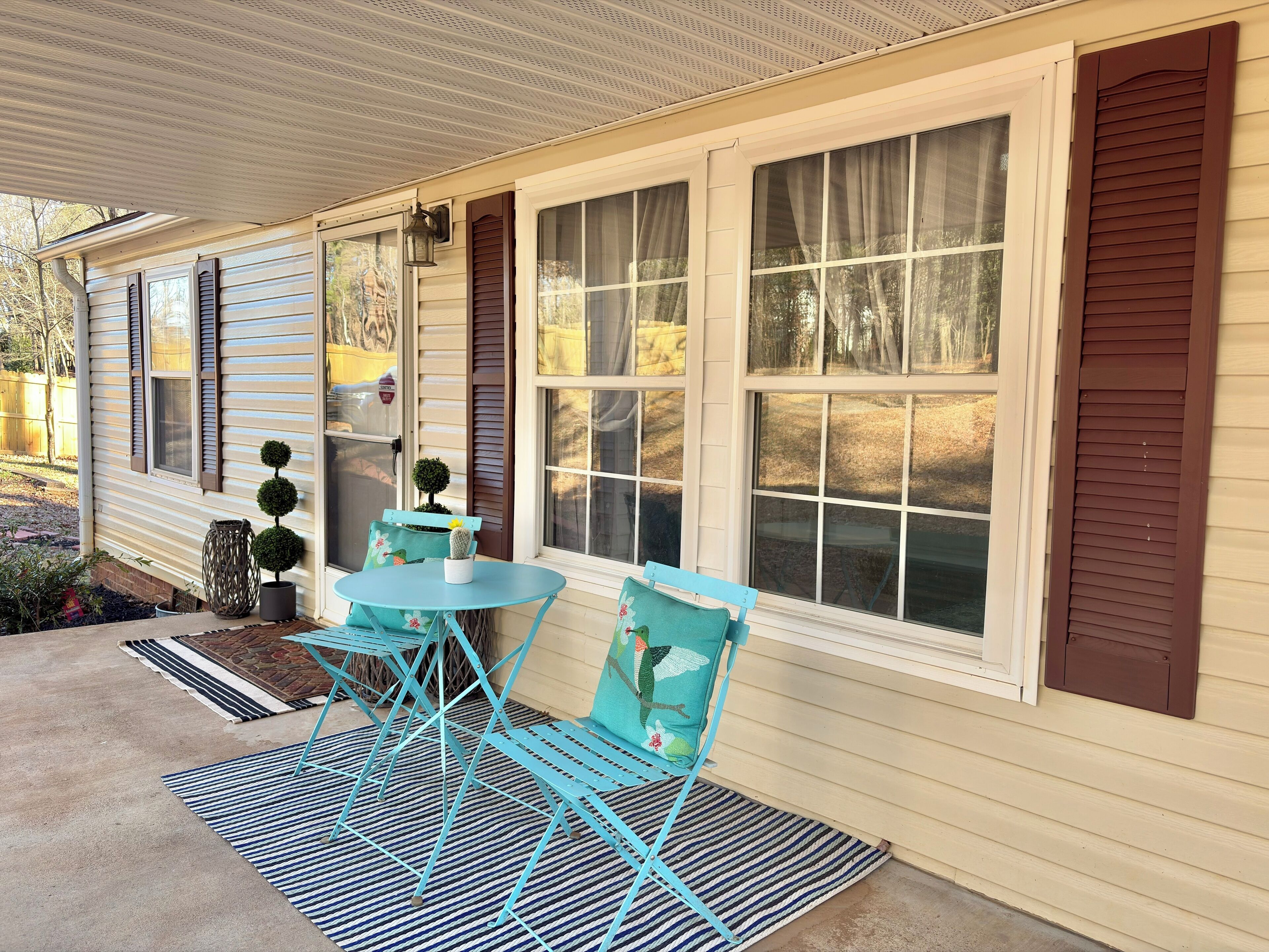 屋外ダイニングエリア